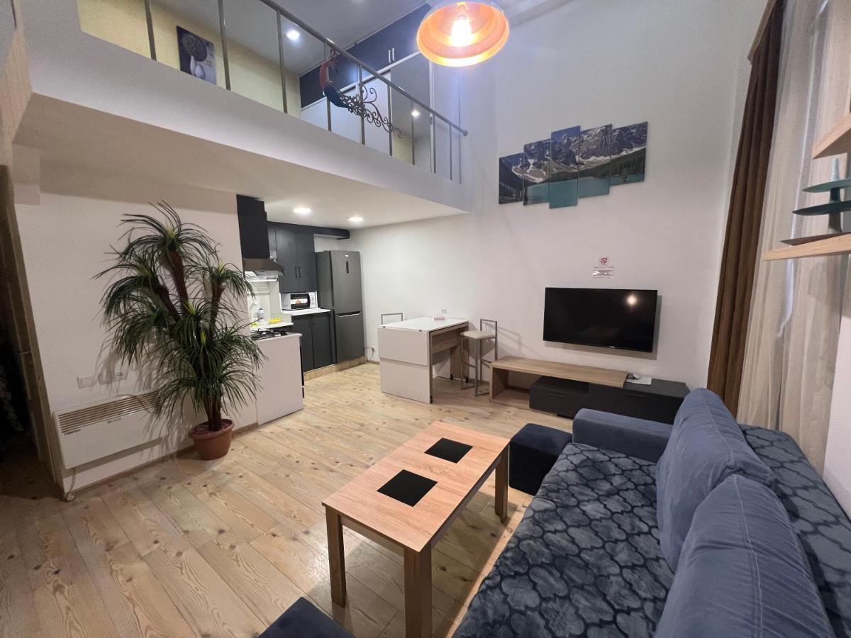 Dublex Apartment In Yerevan Komitas D1 Eksteriør billede